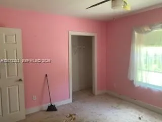 4011 W angeles st Tampa, FL 33629