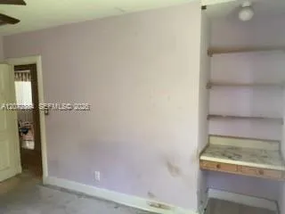 4011 W angeles st Tampa, FL 33629