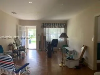 4011 W angeles st Tampa, FL 33629