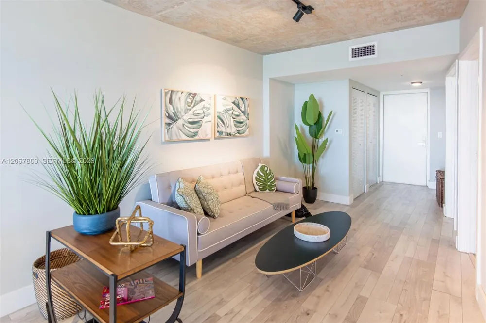 6620 Indian Creek Dr #509 Miami Beach, FL 33141