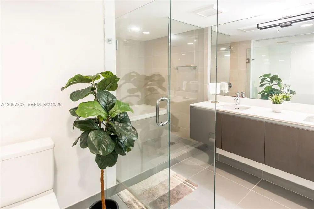 6620 Indian Creek Dr #509 Miami Beach, FL 33141