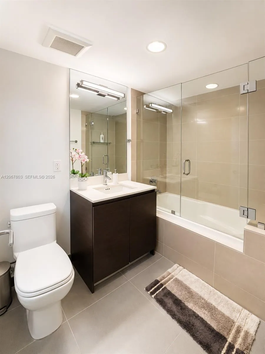 6620 Indian Creek Dr #509 Miami Beach, FL 33141