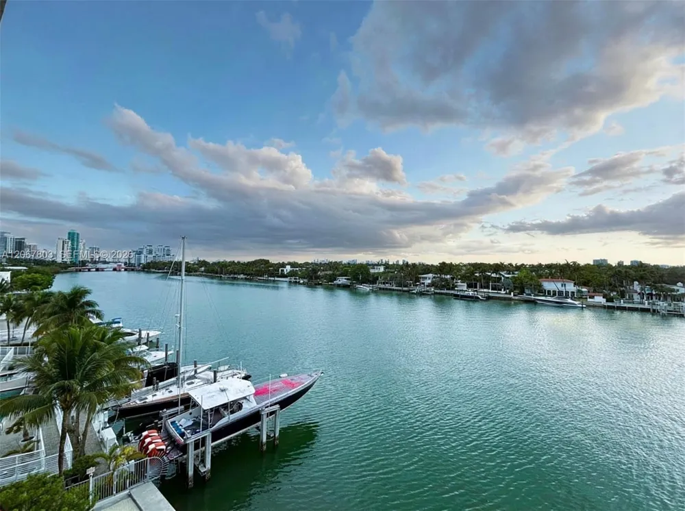 6620 Indian Creek Dr #509 Miami Beach, FL 33141
