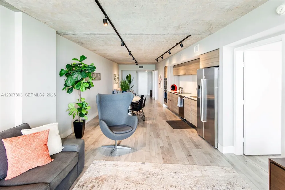 6620 Indian Creek Dr #509 Miami Beach, FL 33141