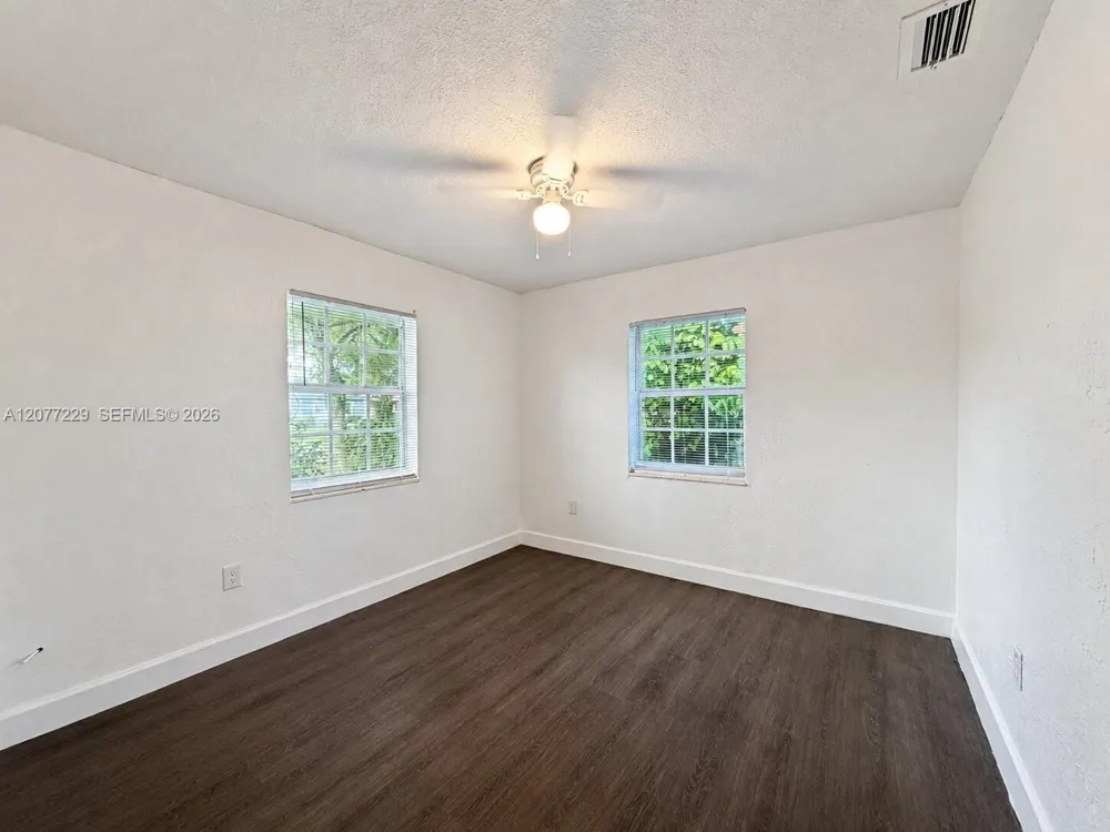 3380 NW 8th St Lauderhill, FL 33311