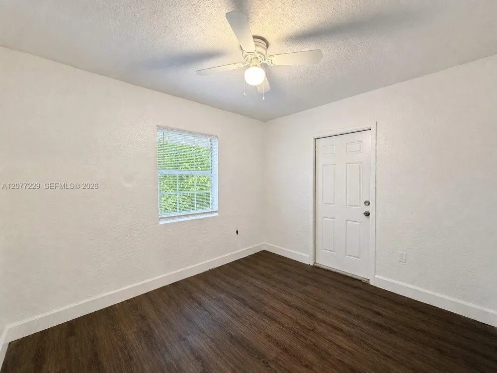3380 NW 8th St Lauderhill, FL 33311