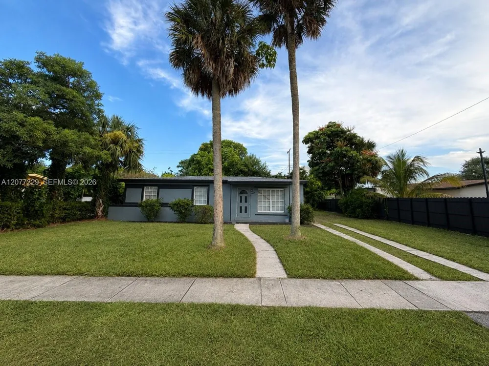 3380 NW 8th St Lauderhill, FL 33311
