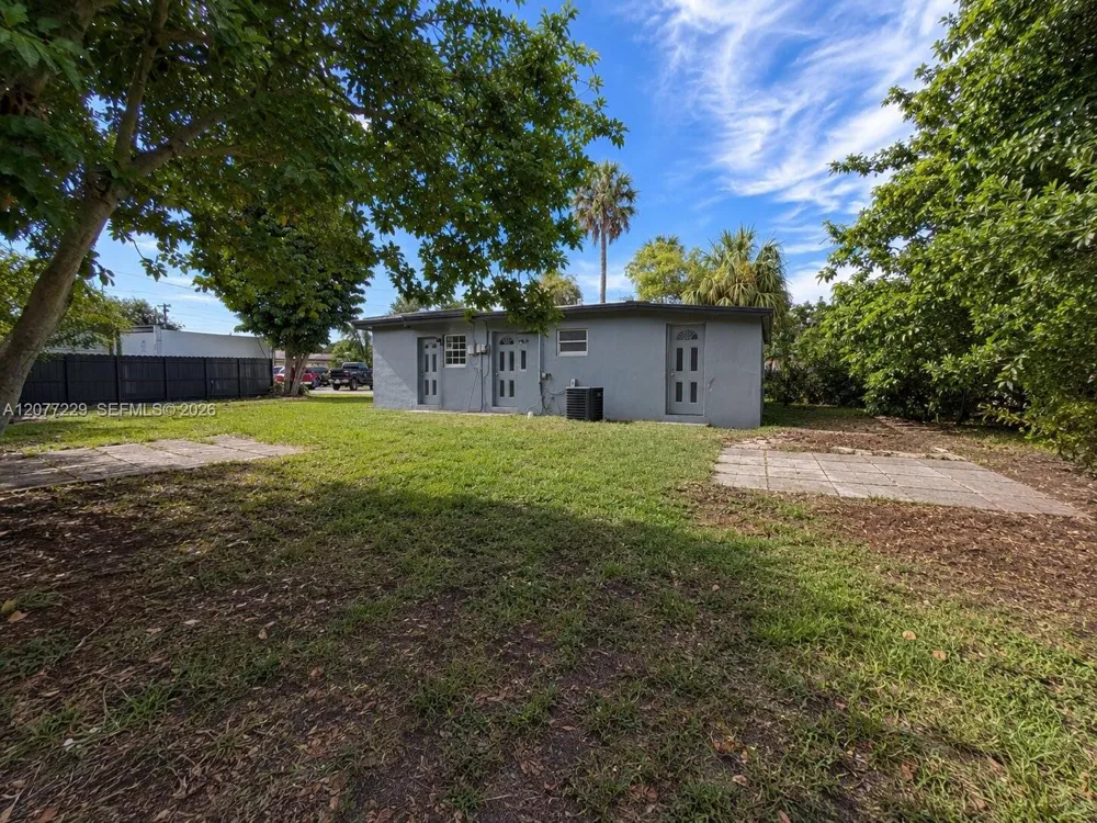 3380 NW 8th St Lauderhill, FL 33311