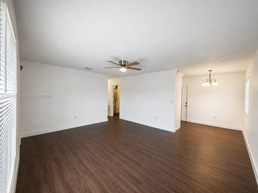 3380 NW 8th St Lauderhill, FL 33311