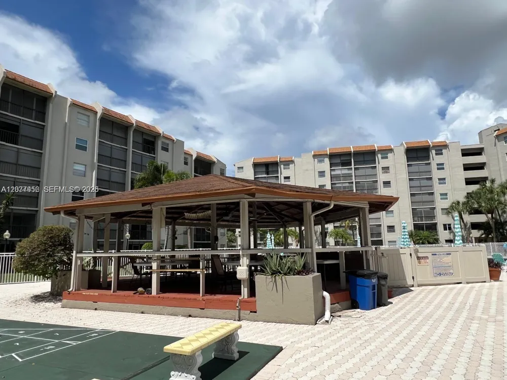 3910 Inverrary Blvd #603-B Lauderhill, FL 33319