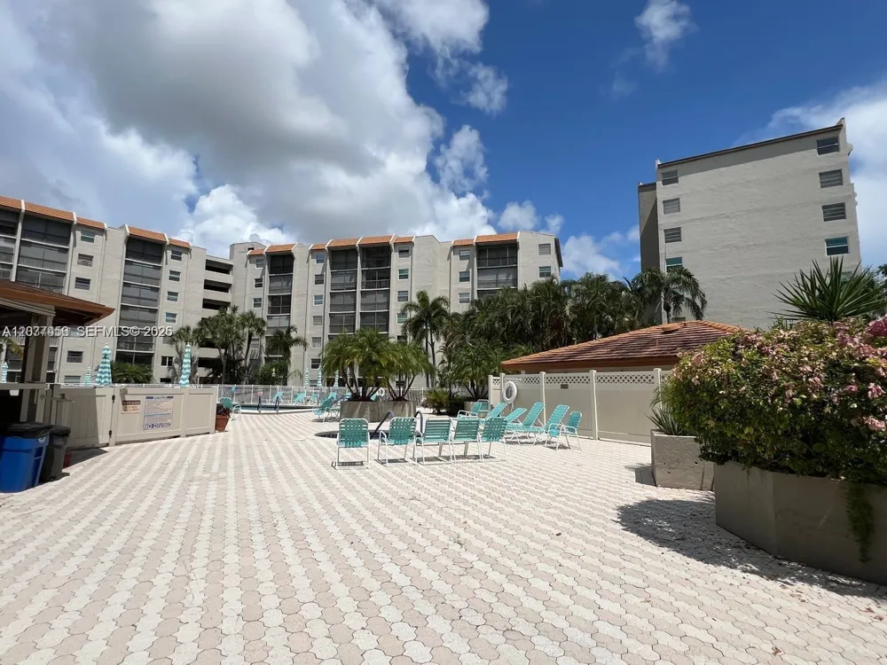 3910 Inverrary Blvd #603-B Lauderhill, FL 33319