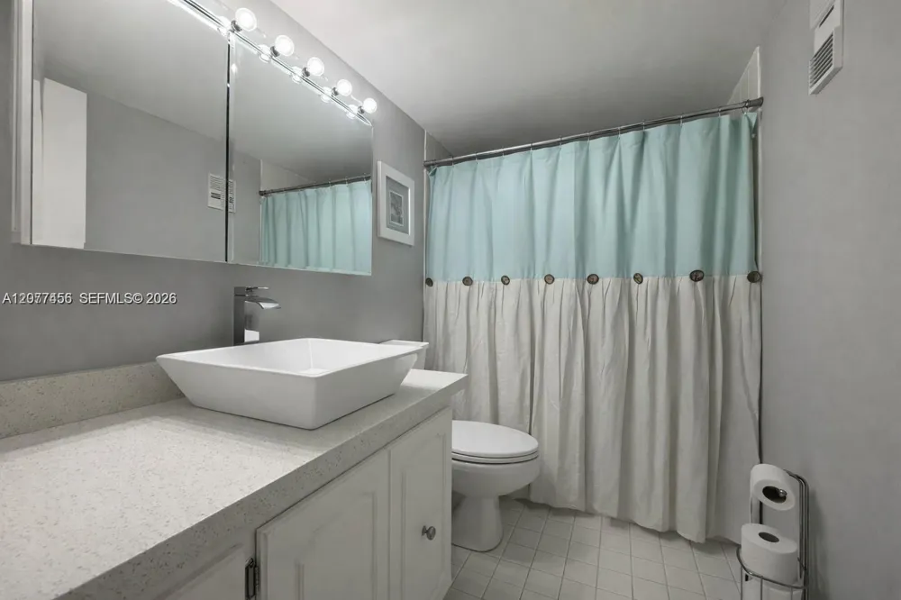 3910 Inverrary Blvd #603-B Lauderhill, FL 33319
