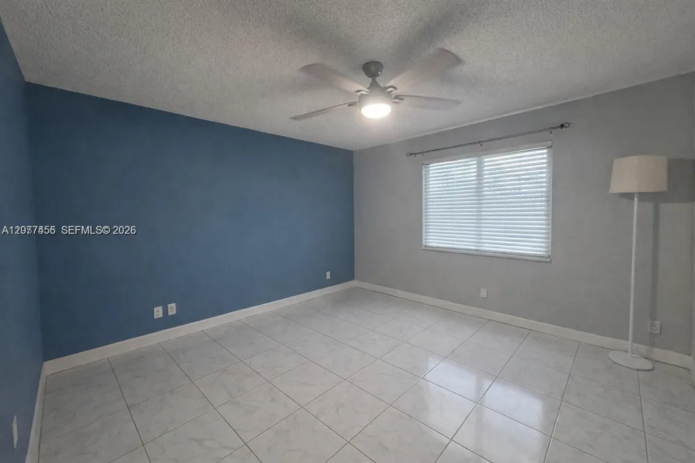 3910 Inverrary Blvd #603-B Lauderhill, FL 33319