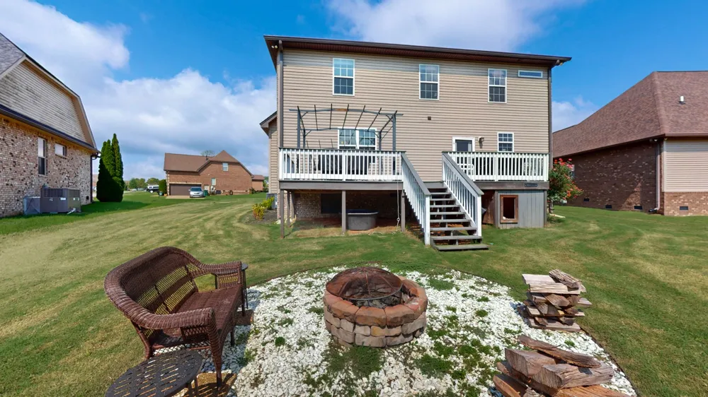 107 TEN OAKS DRIVE Lebanon, TN 37087
