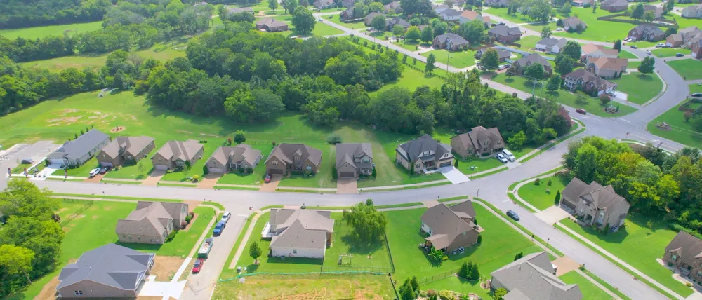 107 TEN OAKS DRIVE Lebanon, TN 37087