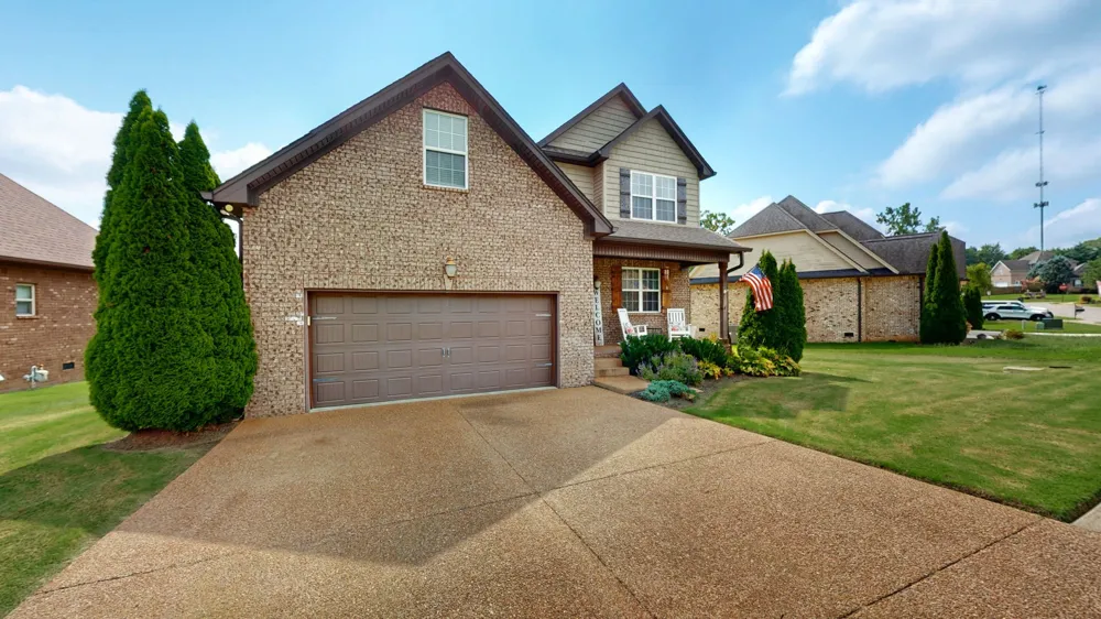 107 TEN OAKS DRIVE Lebanon, TN 37087