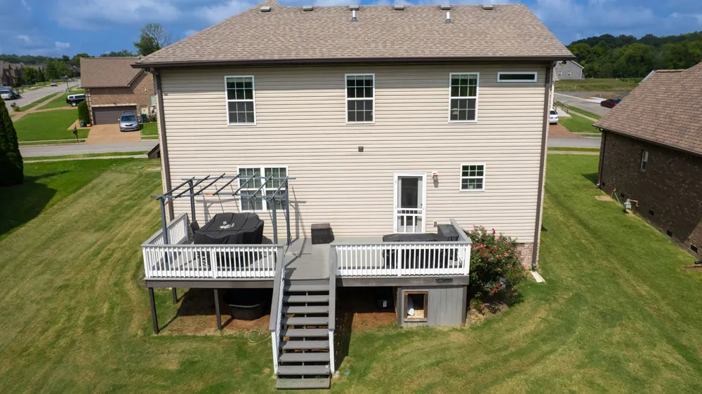 107 TEN OAKS DRIVE Lebanon, TN 37087