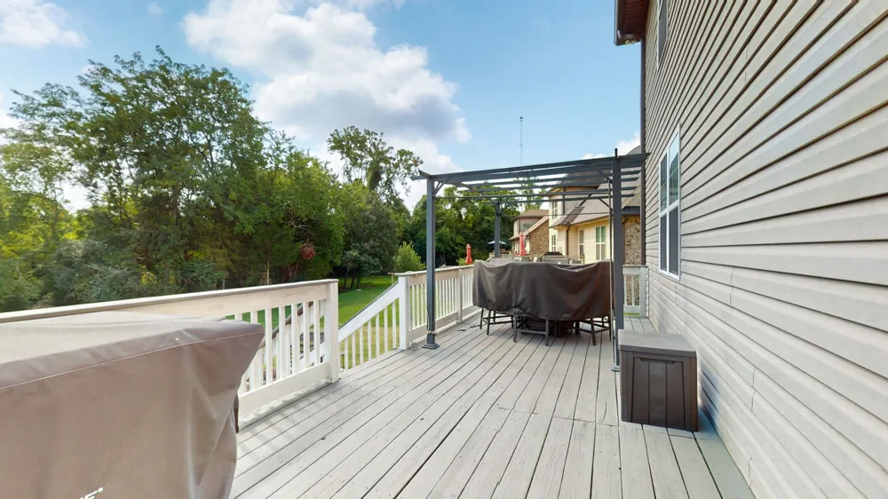 107 TEN OAKS DRIVE Lebanon, TN 37087