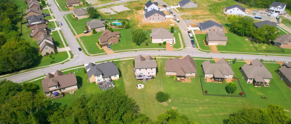 107 TEN OAKS DRIVE Lebanon, TN 37087