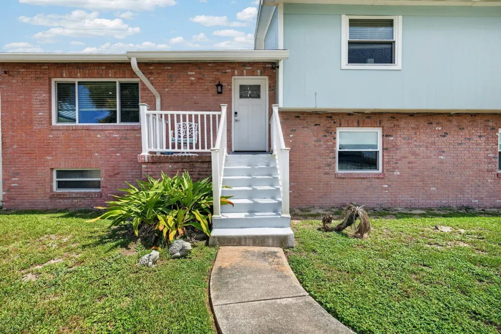 10 TIPPERARY LANE Ormond Beach, FL 32176