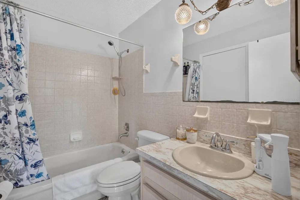10 TIPPERARY LANE Ormond Beach, FL 32176