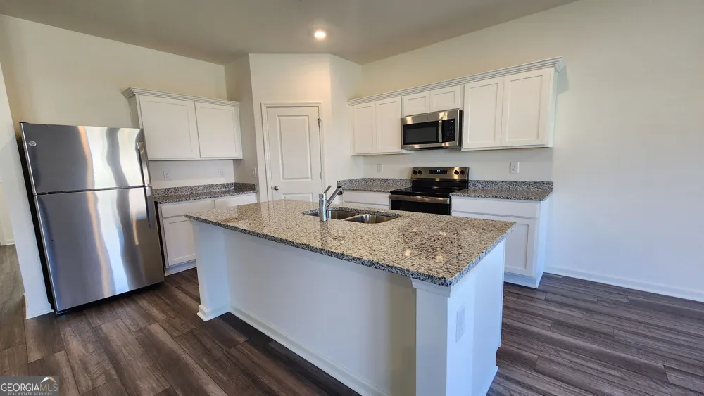 781 Pesking DR Bethlehem, GA 30620