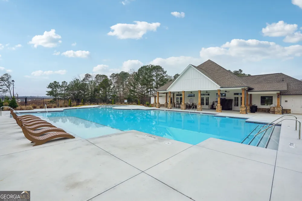 781 Pesking DR Bethlehem, GA 30620