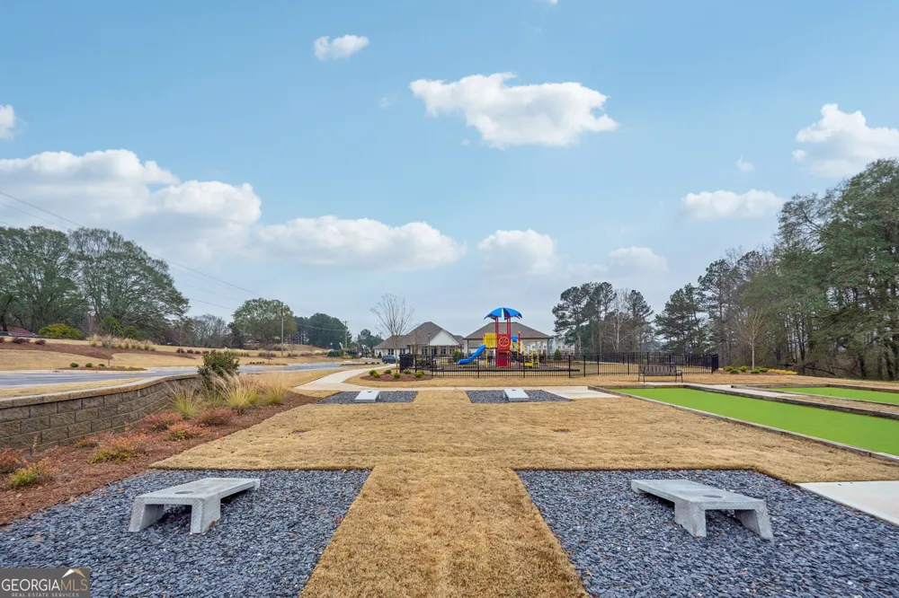 781 Pesking DR Bethlehem, GA 30620