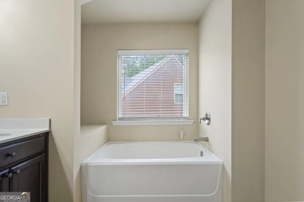 5037 Saphire CT Douglasville, GA 30135