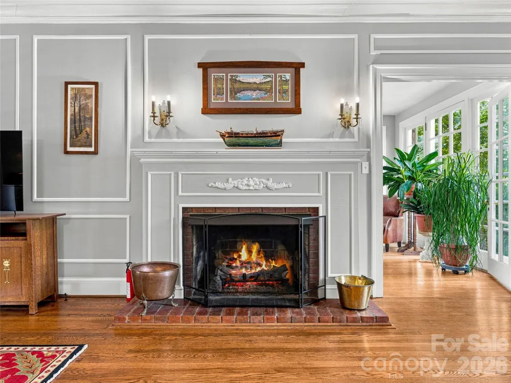 14 Griffing Boulevard Asheville, NC 28804