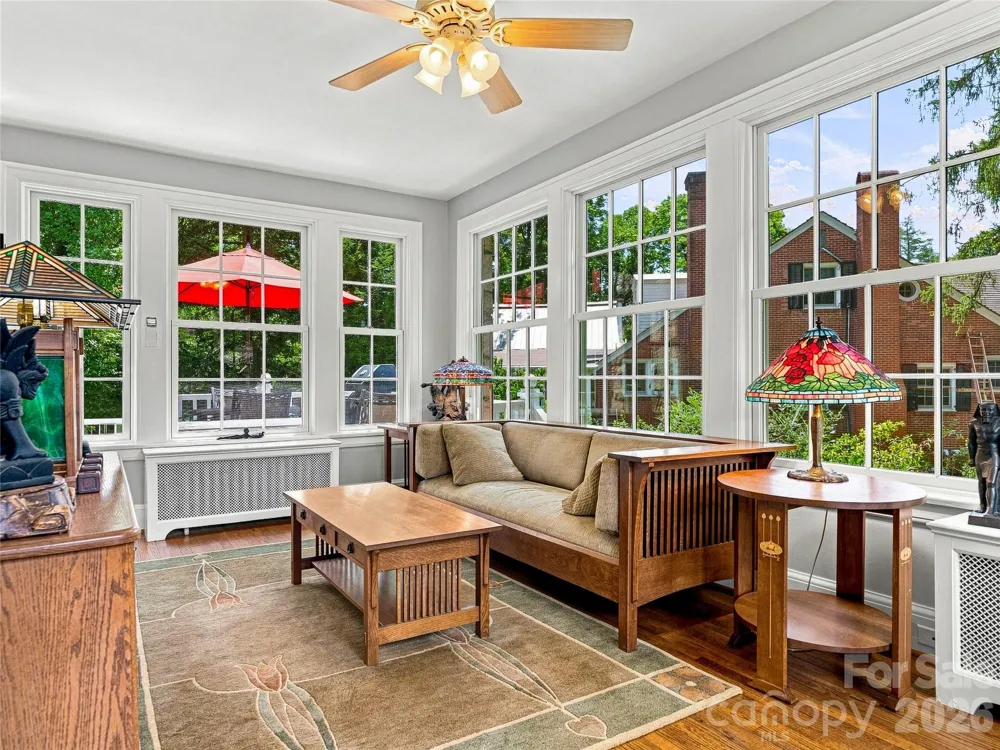 14 Griffing Boulevard Asheville, NC 28804