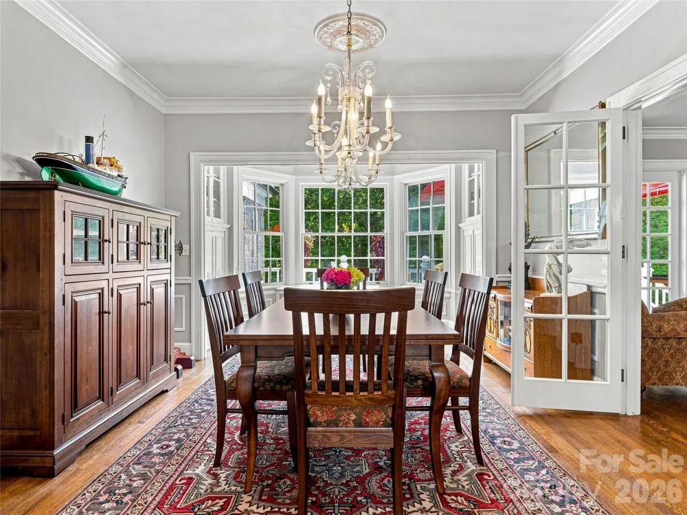 14 Griffing Boulevard Asheville, NC 28804