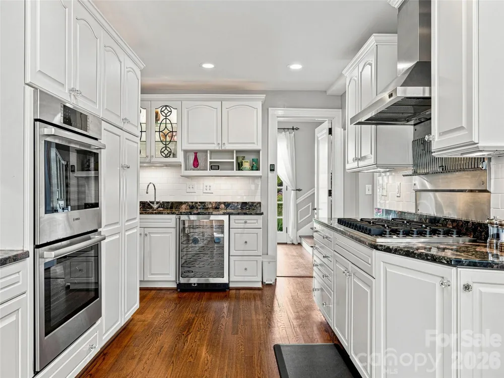 14 Griffing Boulevard Asheville, NC 28804