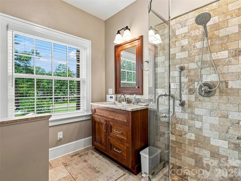 14 Griffing Boulevard Asheville, NC 28804