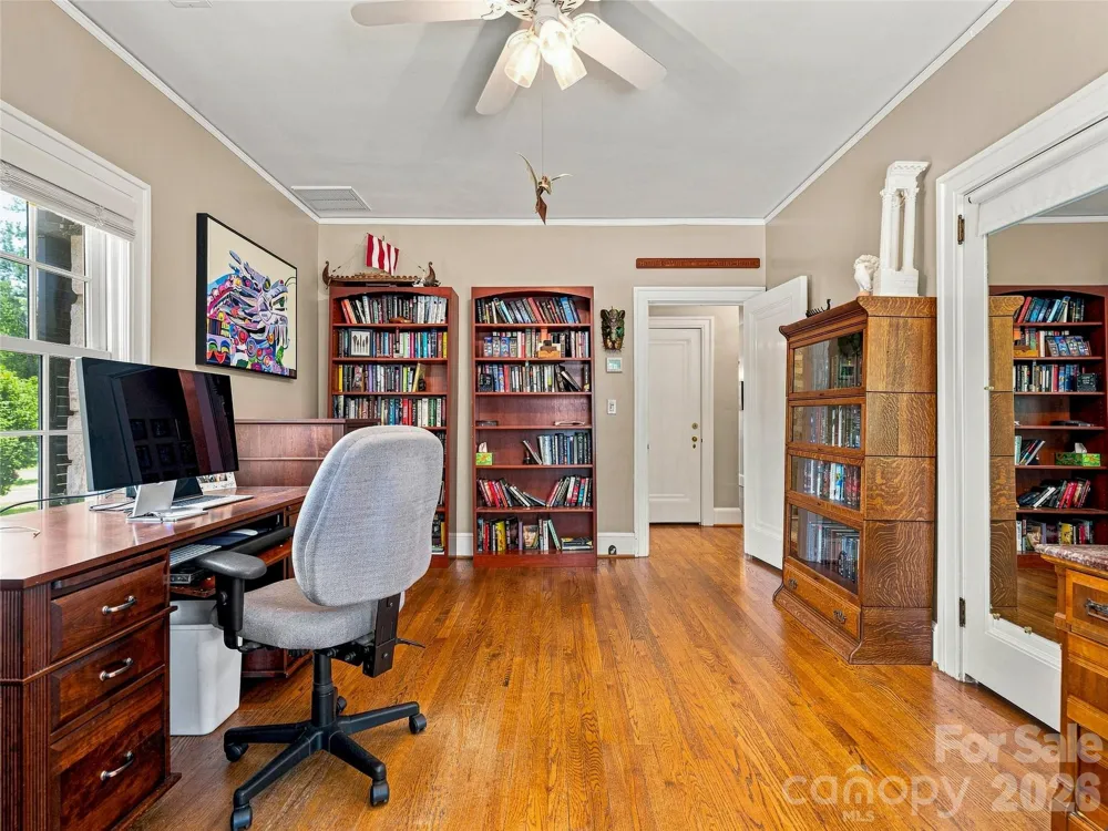 14 Griffing Boulevard Asheville, NC 28804