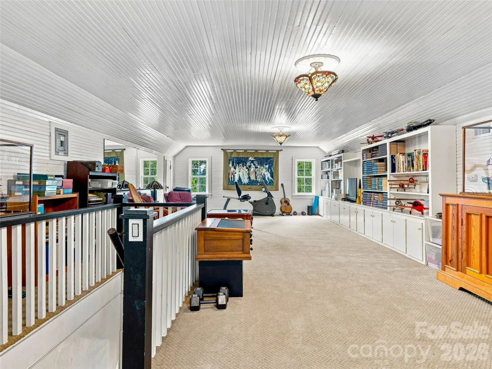 14 Griffing Boulevard Asheville, NC 28804