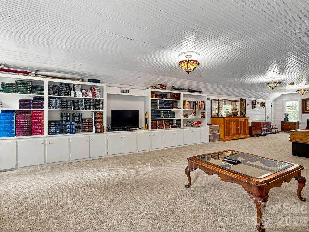 14 Griffing Boulevard Asheville, NC 28804