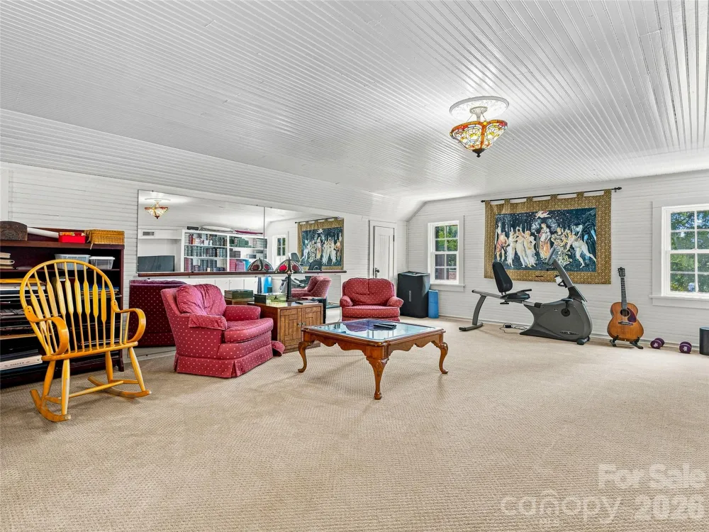 14 Griffing Boulevard Asheville, NC 28804