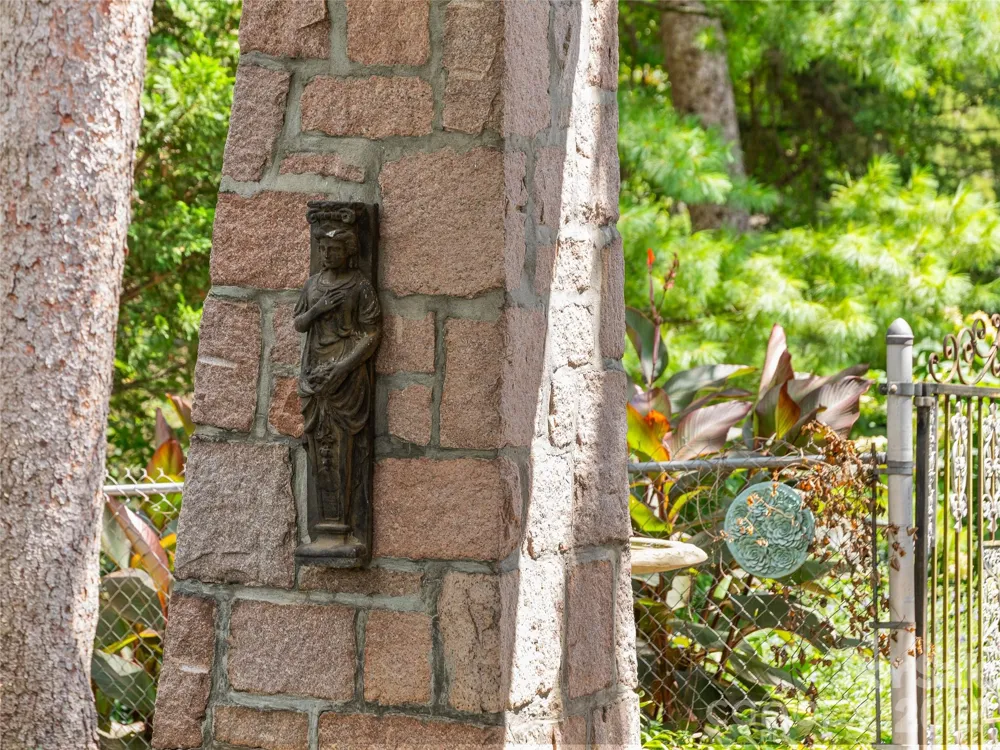 14 Griffing Boulevard Asheville, NC 28804