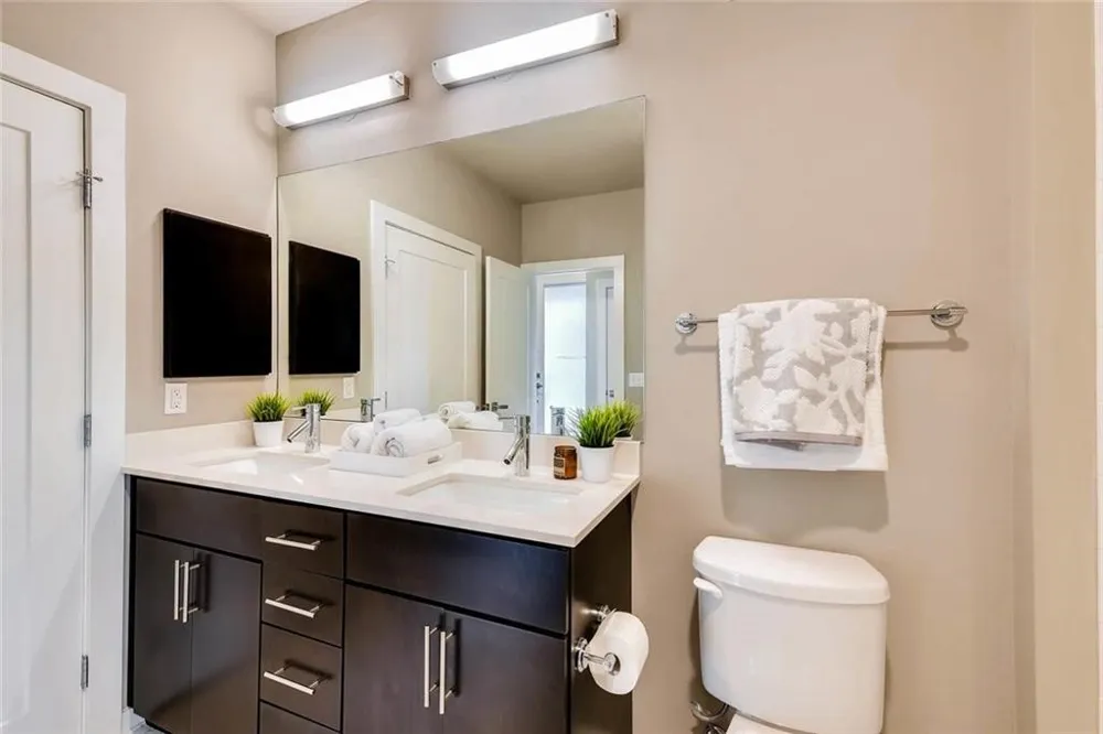 2804 Treble Lane #921 Austin, TX 78704