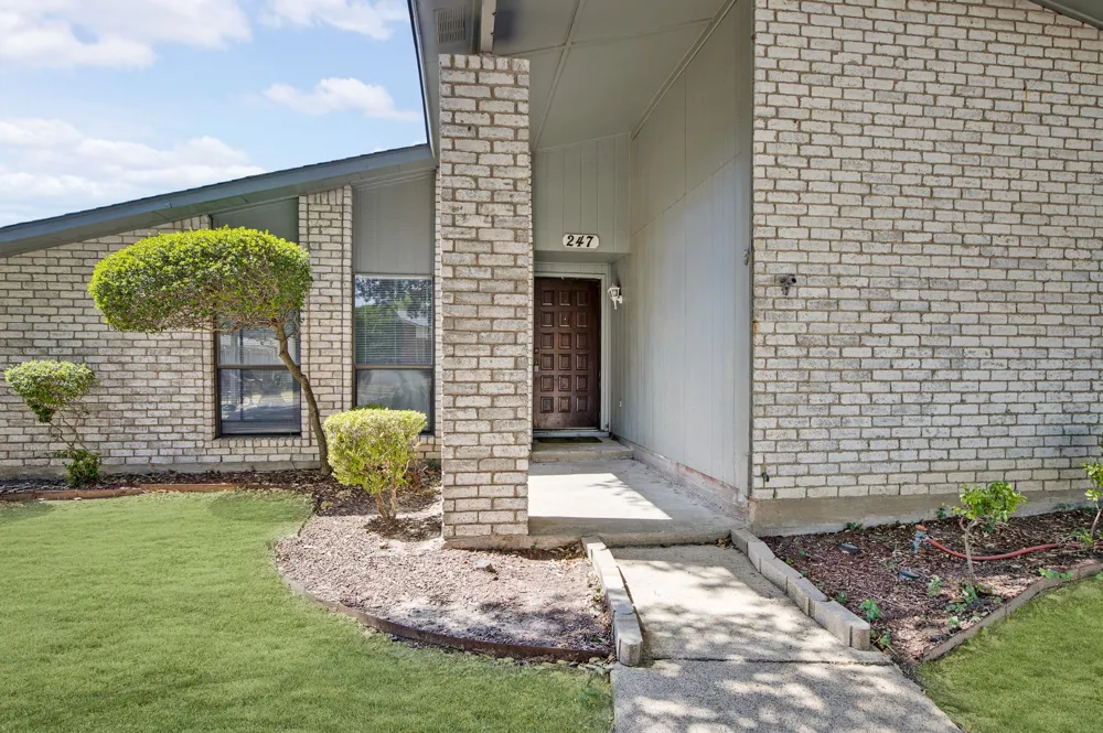 247 Woodhurst Drive Coppell, TX 75019