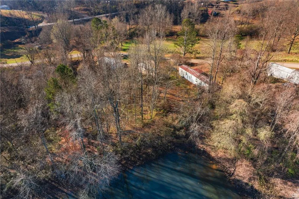 242 Eaton Road Jasper, GA 30143
