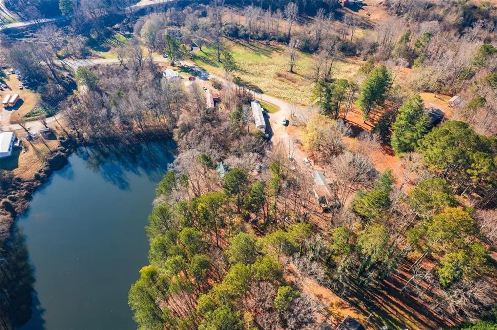 242 Eaton Road Jasper, GA 30143
