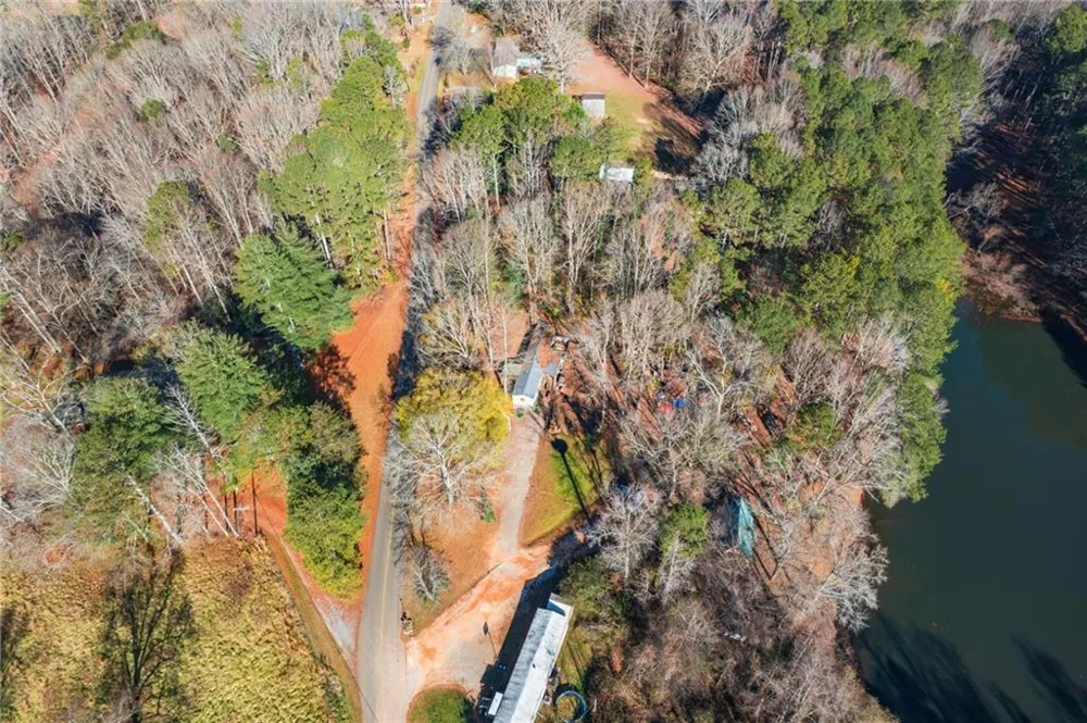 242 Eaton Road Jasper, GA 30143