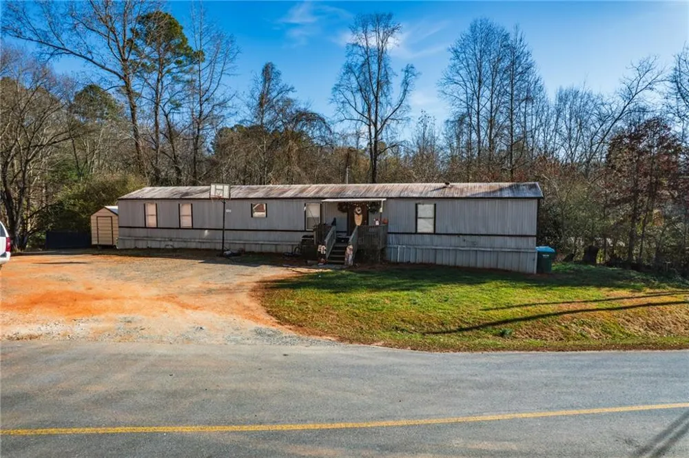 242 Eaton Road Jasper, GA 30143