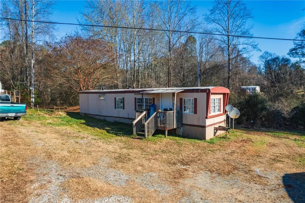 242 Eaton Road Jasper, GA 30143
