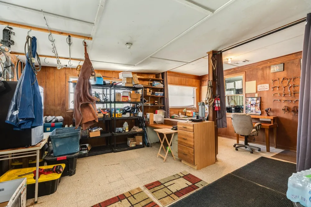 438 County Road 164 Cedar Lane, TX 77414