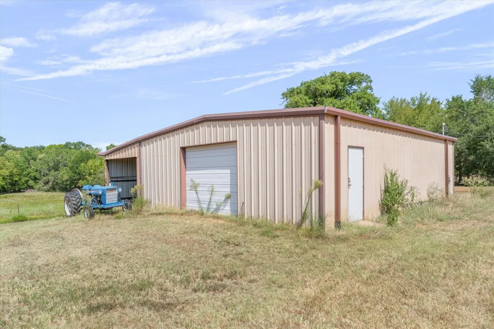 9150 State Highway 198 Canton, TX 75103