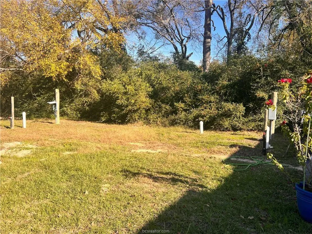 6966 State Highway 7 W Jewett, TX 75846