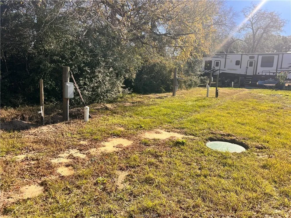 6966 State Highway 7 W Jewett, TX 75846